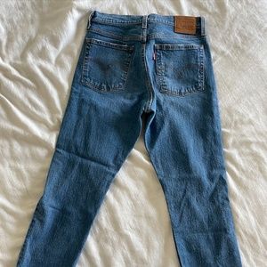 Levi's Wedgie Straight Leg Jeans